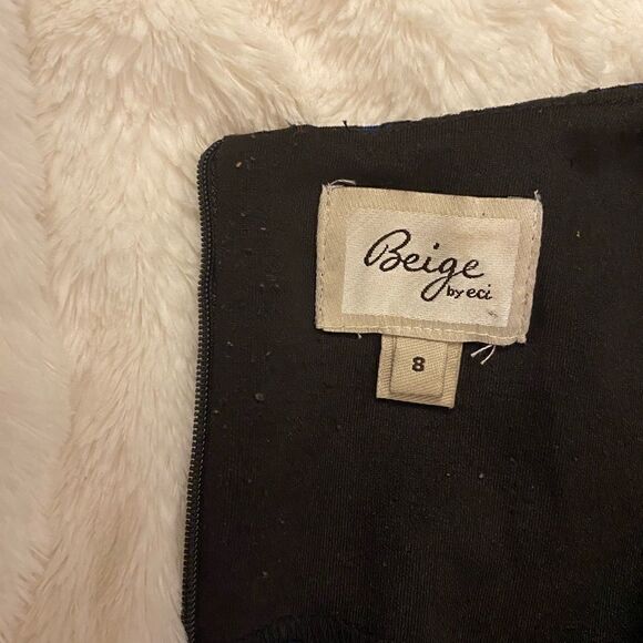 Beige by eci  sleeveless embroidered Dress Size 8 - Picture 2 of 7